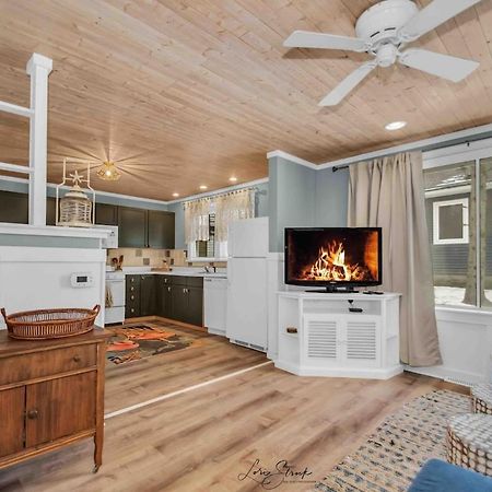 Beachglass Cottage - Family Friendly Kids And Pets Grand Beach Exterior photo