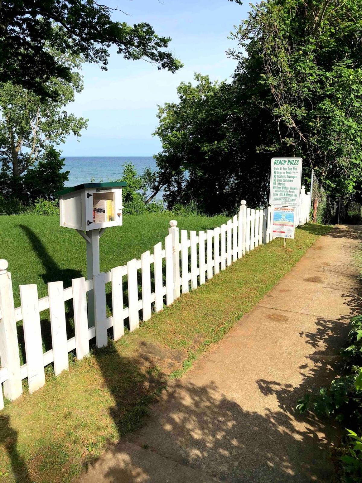 Beachglass Cottage - Family Friendly Kids And Pets Grand Beach Exterior photo