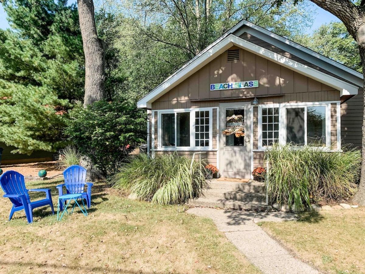 Beachglass Cottage - Family Friendly Kids And Pets Grand Beach Exterior photo