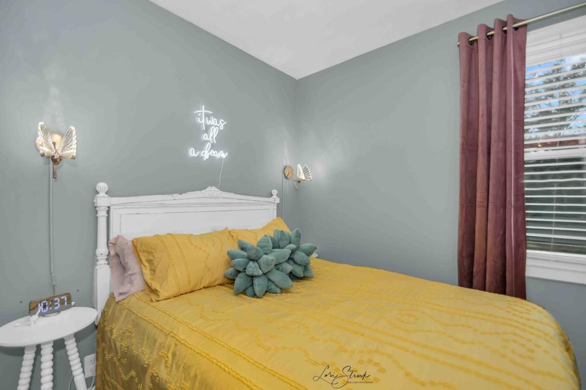 Beachglass Cottage - Family Friendly Kids And Pets Grand Beach Exterior photo